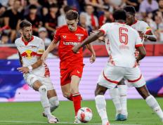 ayx爱游戏 - 今晚荷甲焦点战；多伦多猛龙外线爆发；压力陡增；资深球员宣示担当